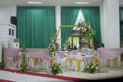 Taplak Meja Silver