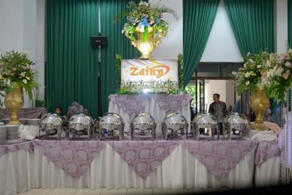 Taplak Meja Silver
