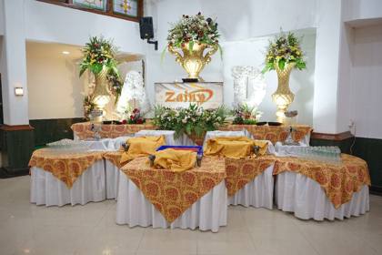 Taplak Meja Silver