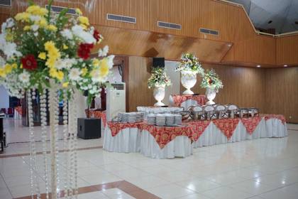 Taplak Meja Silver