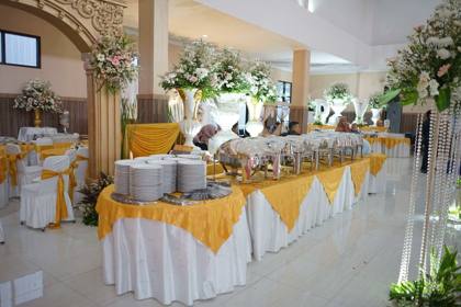 Taplak Meja Silver