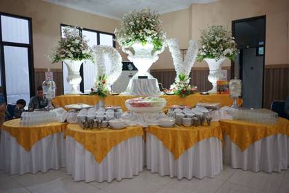 Taplak Meja Silver