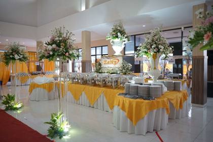 Taplak Meja Silver