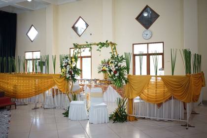 Taplak Meja Silver