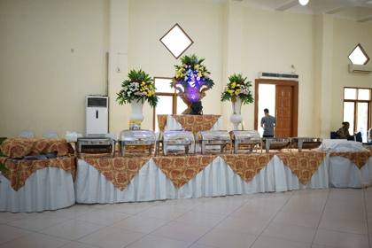 Taplak Meja Silver