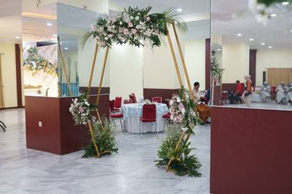Taplak Meja Silver
