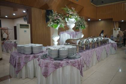 Taplak Meja Silver