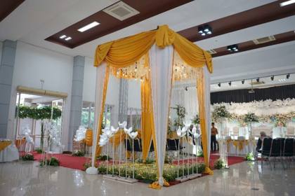 Gazebo Kotak & Standing Flowers Silver
